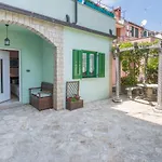 Secret Garden Apartment