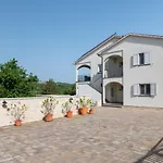Villa Vires