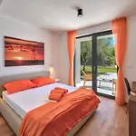 Villa Solis-Modern Villa For A Romantic Retreat, Heated Pool