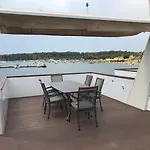 Floating House Varoni