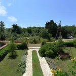 Apartment For 3 Persons In Quiet Part Of Premantura With Wi-Fi, Air Conditioner And Parking
