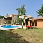 Sunny Garden Villa With Pool