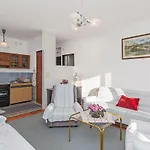 Apartments Franko 234