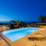 Holiday Home In Mekisi Kod Vizinade - Istrien 41755