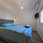 House Plavi 2130
