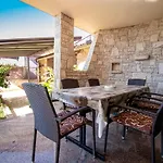 Holiday Apartment 50M From The Beach