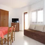Idila Sea Front Apartments