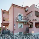 Apartments Zaharija