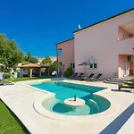 Holiday Home Paus By Interhome