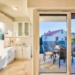 Modern Townhouse Apartments Borik