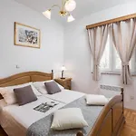 Apartment Amadeus
