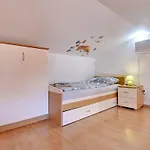 Apartment Stela