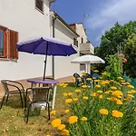 Apartments Pernar