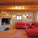 Awesome Home In Manjadvorci With Wifi