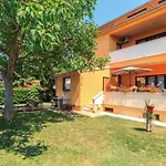 Lovely Apartment In Fazana With Wifi