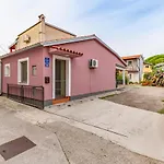Nice Apartment In Premantura With Wifi