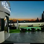 Villa White
