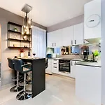 Bella Campagna - Luxury Two Bedroom Apartment
