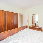 2 Bedroom Cozy Apartment In Labin