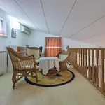 8 Bedroom Stunning Home In Pula