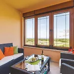 2 Bedroom Nice Apartment In Gajana