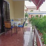 Stunning Apartment In Umag With Kitchen
