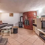 Awesome Apartment In Liznjan With Wifi