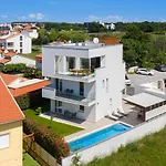 Fior Di Sale Tina With Sea View