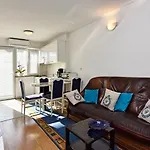 Nice And Fun Apartment Ranka