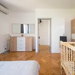 Villa Pia