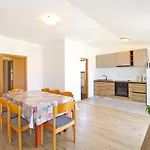 Apartments Stanko 777