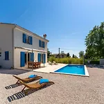 Villa Shana