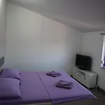 Apartment Mario