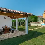 Spacious Four-Bedroom Villa Marija Klostar