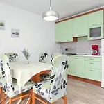 Soper - Top Location 300 M From The Sea