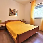 Apartment Leona