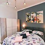 Apartment Carissima-Direct On Sea, Lovran-Opatija