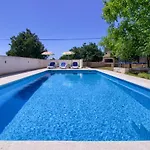 Villa Taki With Private Pool Near Rovinj