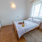 Apartments Krivicic Green