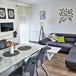 Vratovic Apartments