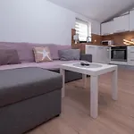 Apartment Shurida