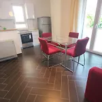 Cukon Holiday Home
