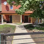 Garden Apartment Dena