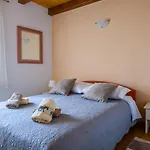 Nice Home In Mandalencici With Kitchen