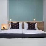 City Center Studio Apartment Nina