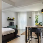 City Center Studio Apartment Nina