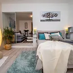 Oasis Apartment