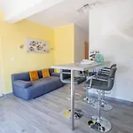 Apartment Smile
