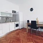 Apartman Dora