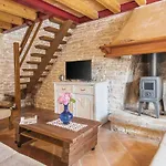 Stunning Home In Barban With Wifi